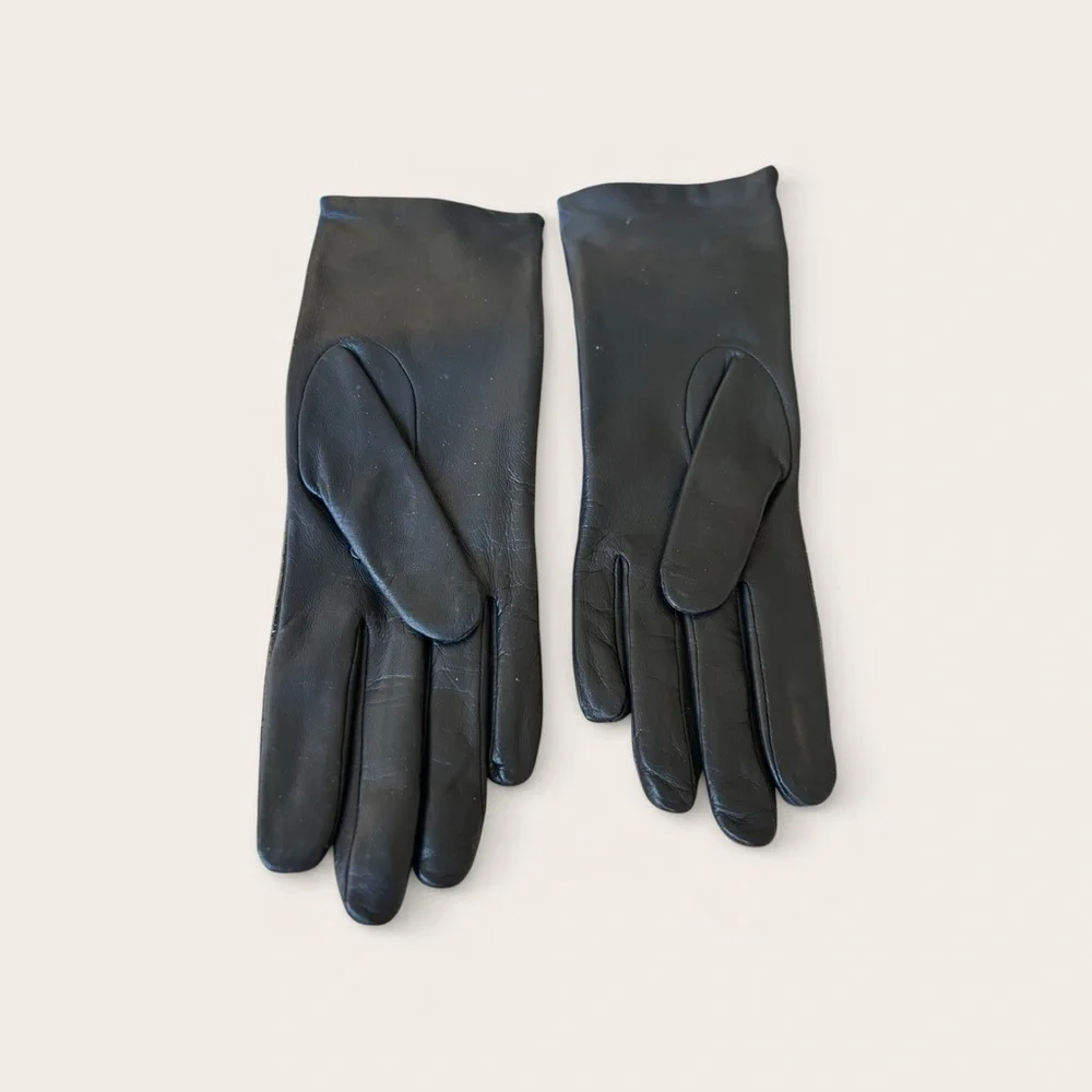 Fownes Women’s Black Patent Leather Gloves Size 7